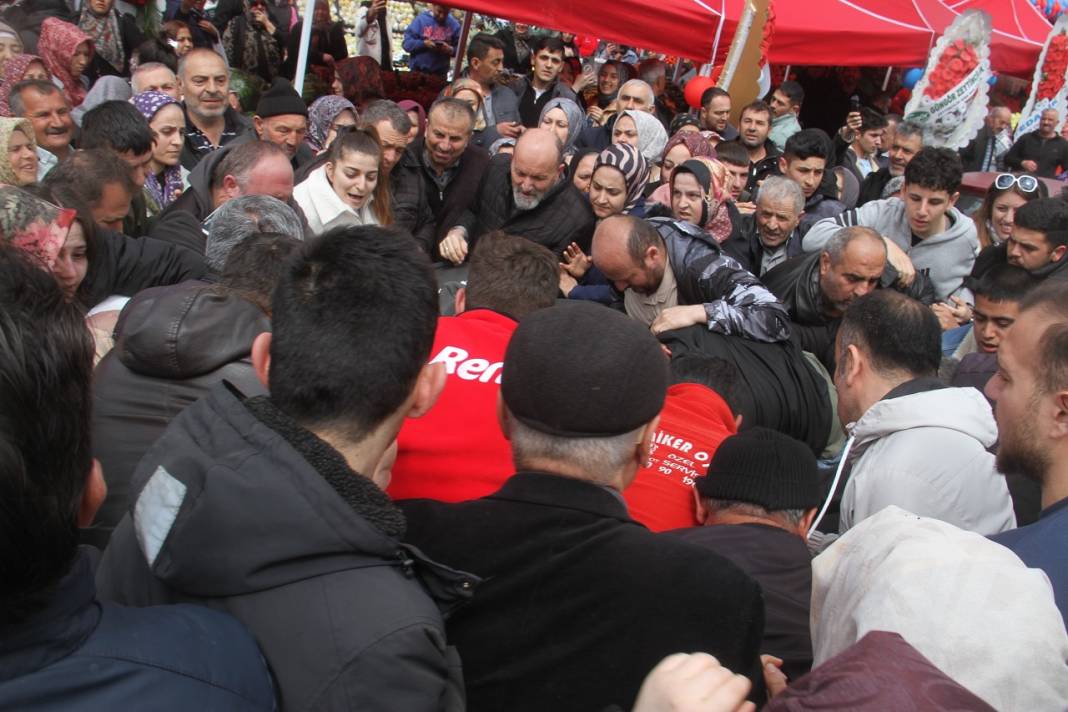 Konya'da ucuz televizyon izdihamı! İşte düştüğü fiyat 3